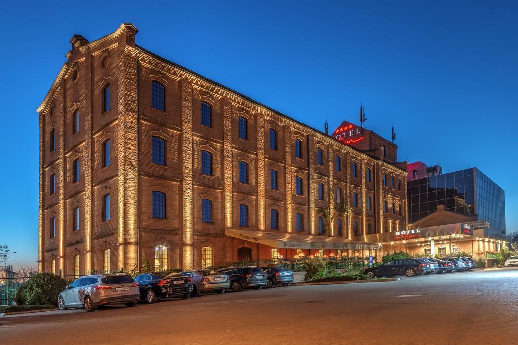 Hotel Mlyn & Spa Włocławek エクステリア 写真